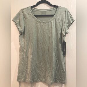 Tahari Essential T-Shirt - sage green